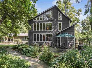 153 Tinker St, Woodstock, NY 12498