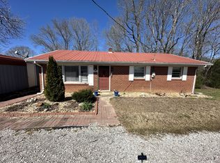 142 S Roberson Rd, Iron City, TN 38463