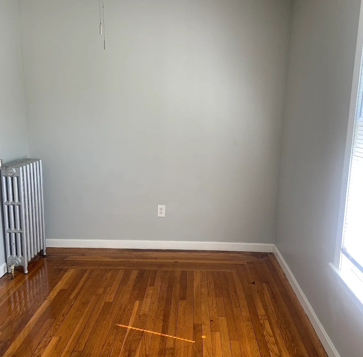 1 bed, 700 sqft, $1,300 — Photo 4