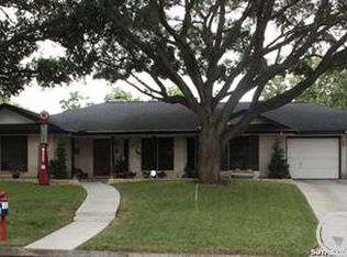 6018 Windhaven Dr, Windcrest, TX 78239