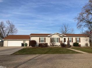 208 E Michigan St, Danville, IA 52623