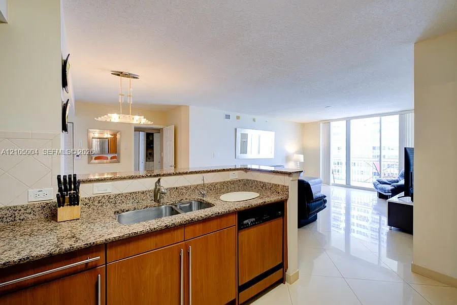 2401 S Ocean Dr #Penthouse A3