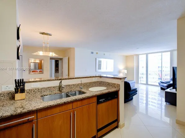 2401 S Ocean Dr, Hollywood, FL