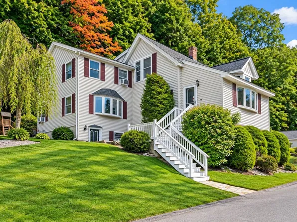 50 Linwood St, Haverhill, MA 01830