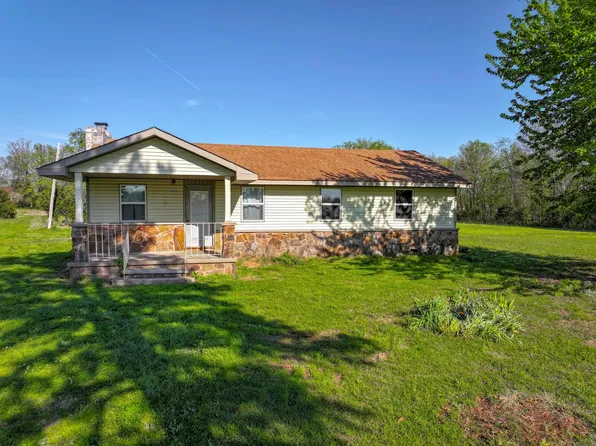 2416 N Main St, Jay, OK 74346