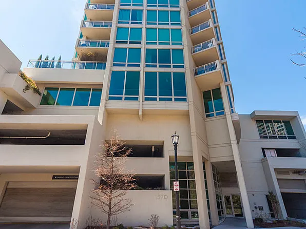 1570 Elmwood Ave Unit 1406, Evanston, IL 60201
