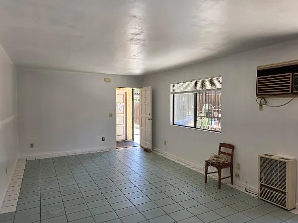 323 Welcome St #2