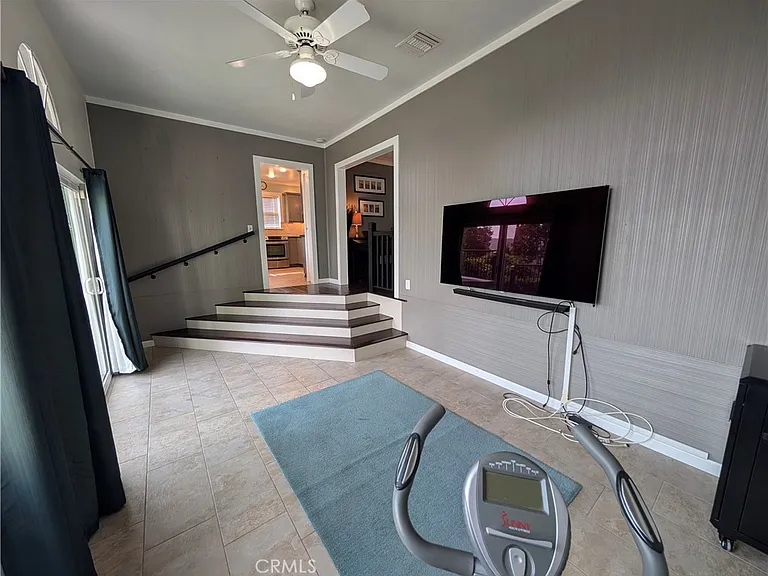 2828 Henrietta Ave — Photo 39