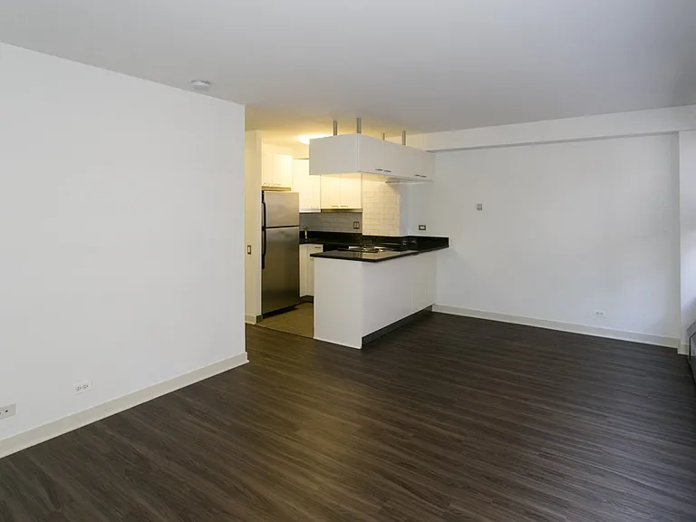 Algonquin Apartments — Photo 25