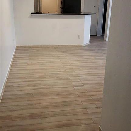 5th image of 8245 Ibis Club Dr APT 409
