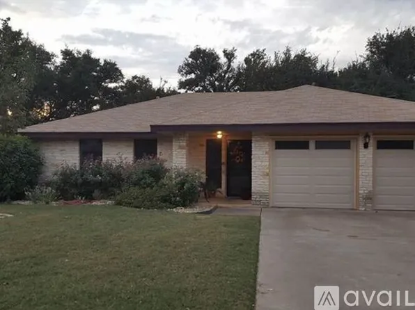 803 Wagon Wheel Trl, Georgetown, TX 78628