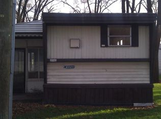 2637 Chestnut St, Warren, MI 48091