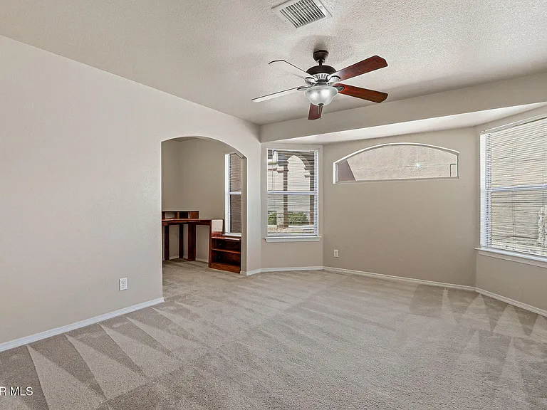 2300 Glitter Point — Photo 25