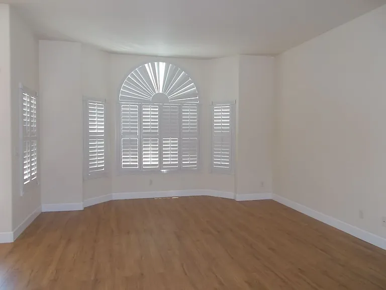 112 Golf Course St — Photo 4