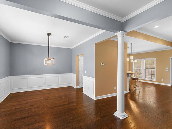 2nd image of 112 Cronan Ct