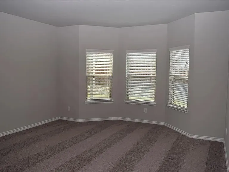 8245 Spruce Meadows Dr — Photo 8