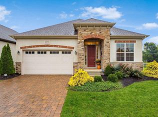 7477 Peachland Dr, Westerville, OH 43082