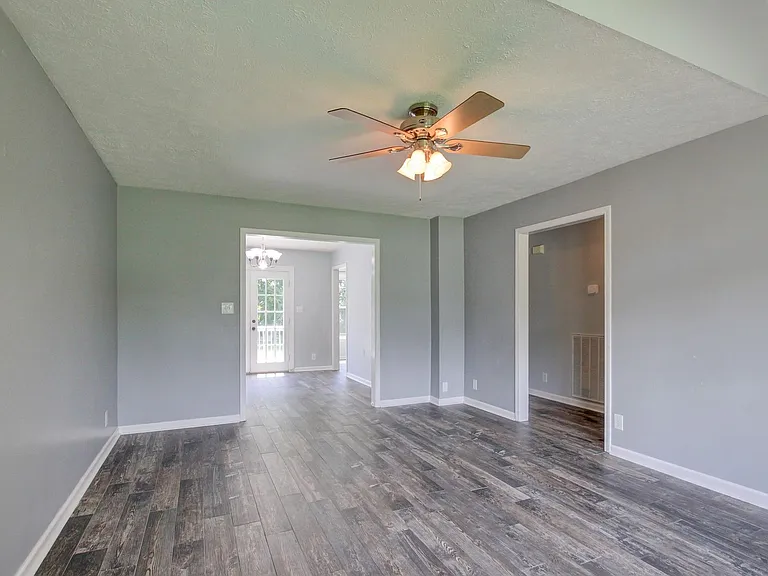 180 Kings Deer Dr — Photo 53