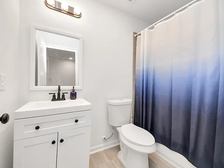 4613 Ireland St #B — Photo 33