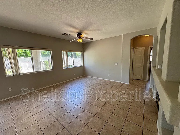 7662 W Via Del Sol — Photo 6