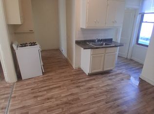 1139 S 10th St #1, Milwaukee, WI 53204