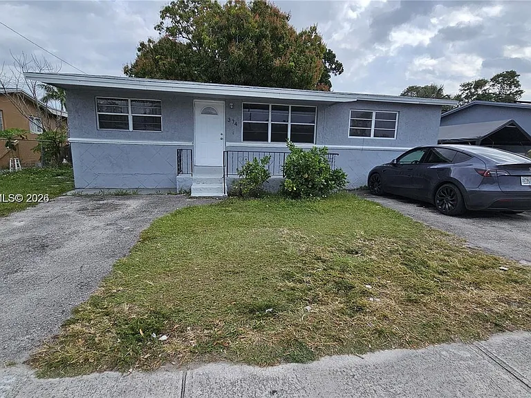 374 NW 31st Ave — Photo 2