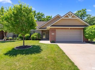 220 12th Ave, Moline, IL 61265
