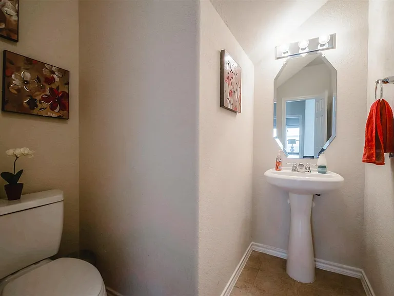 8730 Sunny Gallop Dr — Photo 20