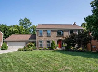 823 Riverwatch Dr, Crescent Springs, KY 41017
