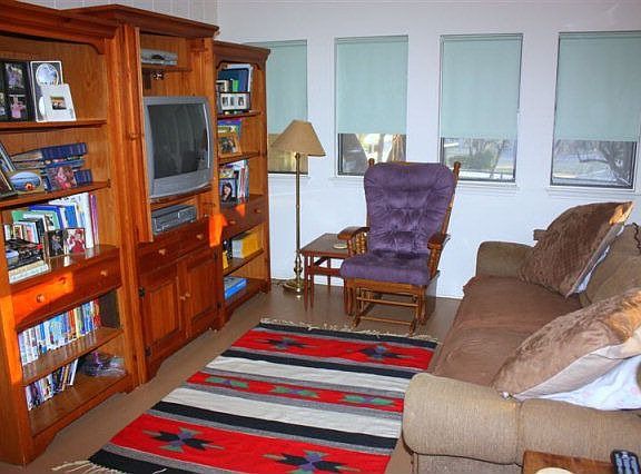 5th image of 909 Bluebonnet Dr