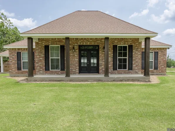 11486 Tannis Rd, Saint Amant, LA 70774