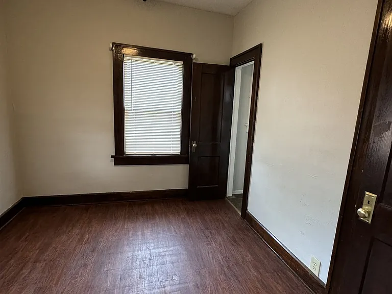 1556 S Palisade St — Photo 7