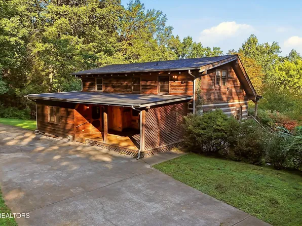 1027 N Sequoyah Dr, Friendsville, TN 37737