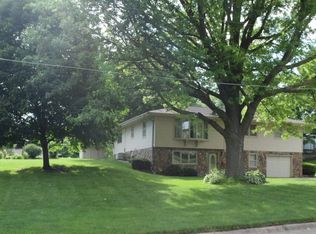 707 2nd Ave, Audubon, IA 50025