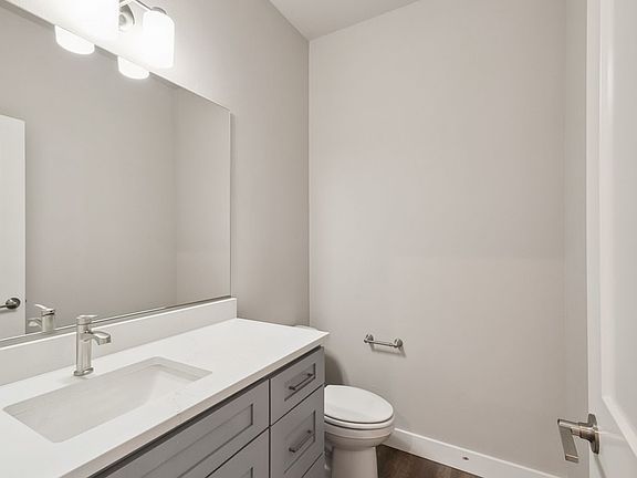 5th image of 714 160th Street S