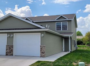 1847 Daniel Ln NE, Stewartville, MN 55976