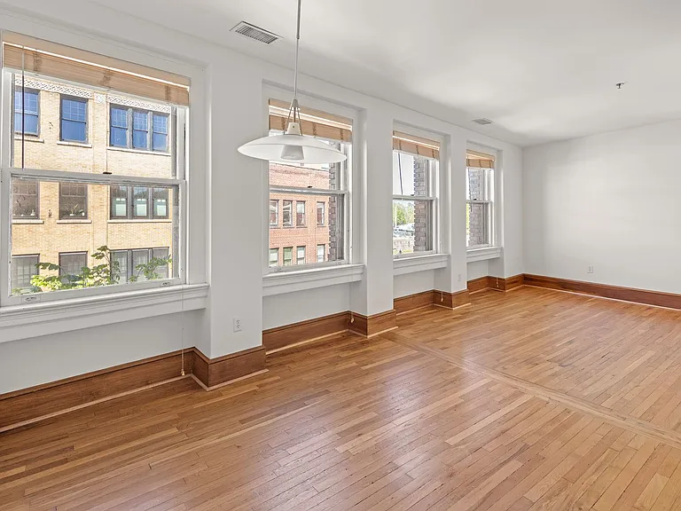 55 1/2 Haywood St #3B — Photo 6