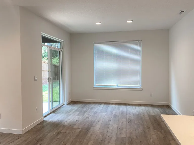17705 SW Lockwood Ct — Photo 9