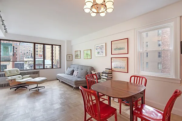 Rented by PocketBroker Inc | media 1