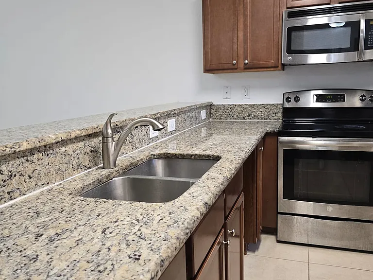 22401 SW 88th Pl #15 — Photo 7