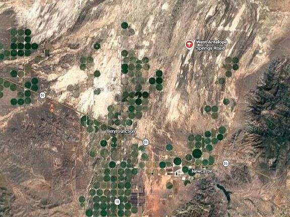 3rd image of 350 E Antelope Springs Rd