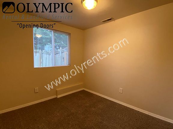 5th image of 11909 Interlaaken Dr SW APT B