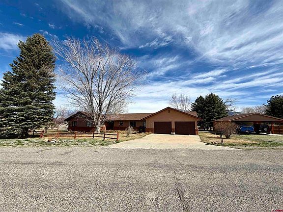 2nd image of 8806 Cottonwood Lane