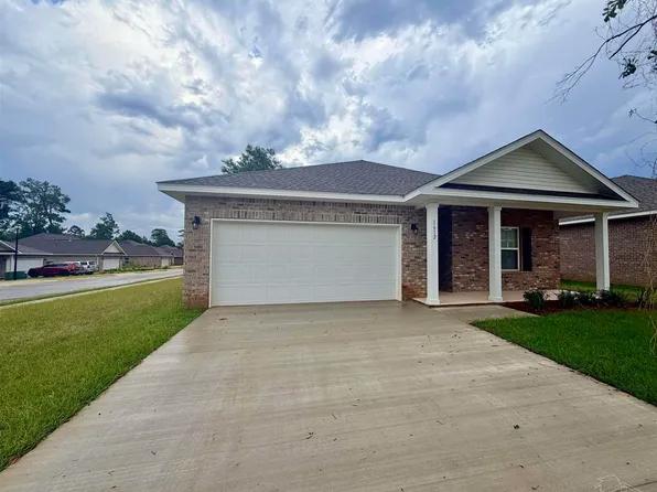 1612 Avalon St, Cantonment, FL 32533