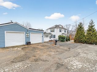 59 Glendale St, Fall River, MA 02720