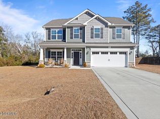 906 Needlerush Rd, Sneads Ferry, NC 28460