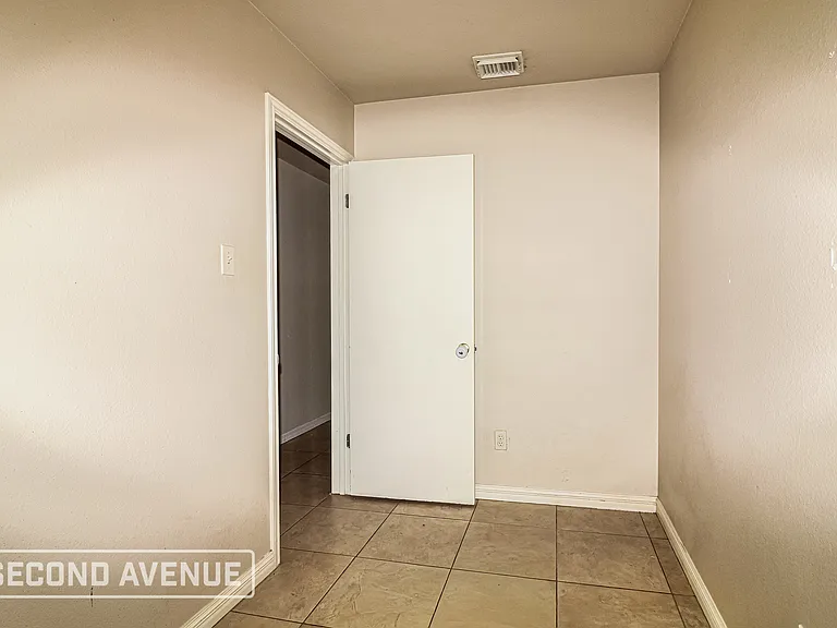 7634 Cedar Brook Dr — Photo 11