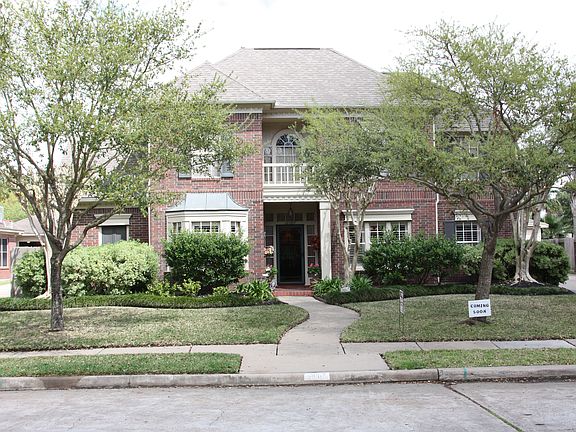 2nd image of 16107 Garden Hill Ln