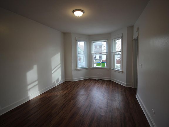 4th image of 5018 W 31st Pl #1F