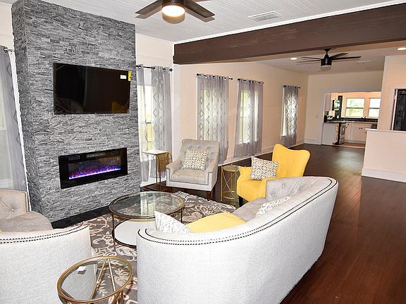 Entry view of living area